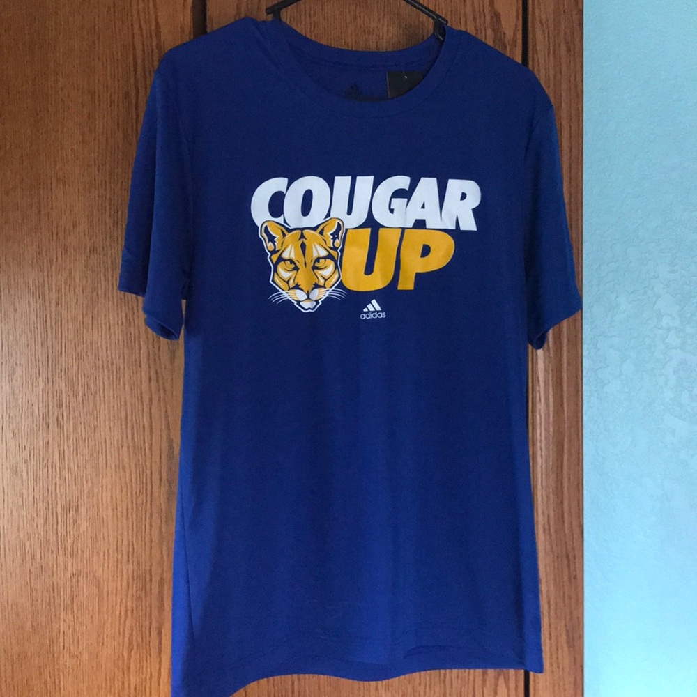 Short sleeve athletic blue shirt